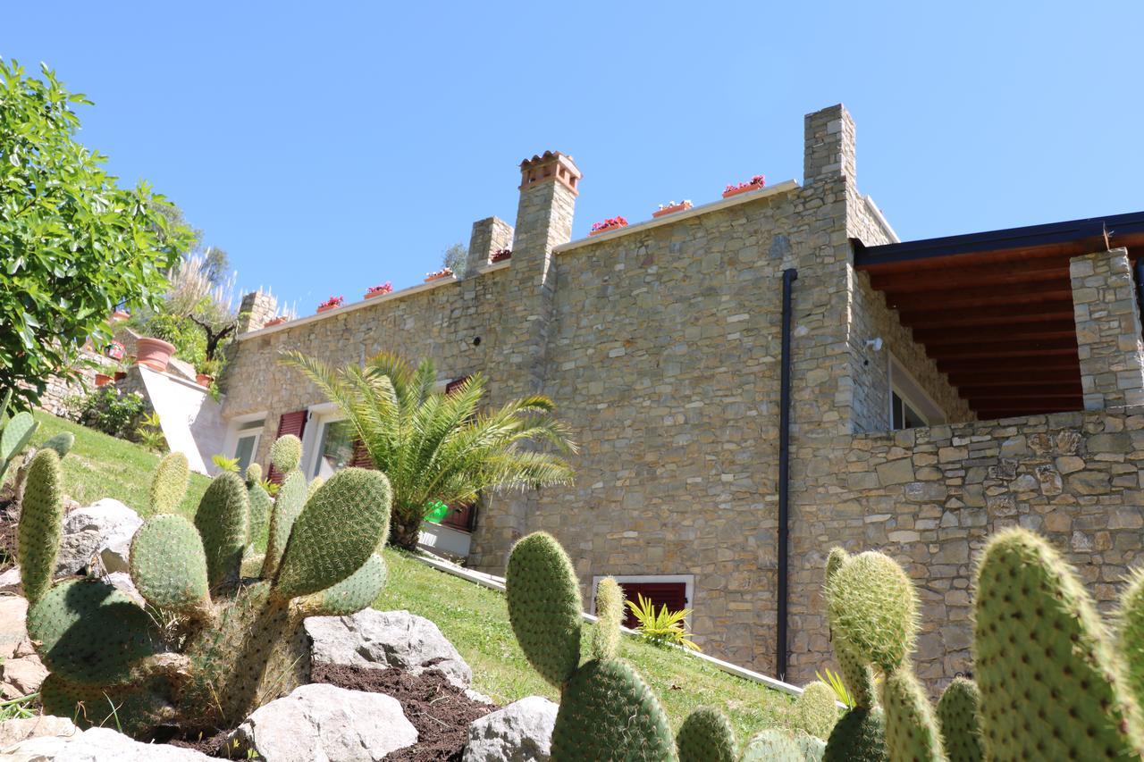 La Cascata Negli Ulivi Bed & Breakfast Toscolano Maderno Exterior photo