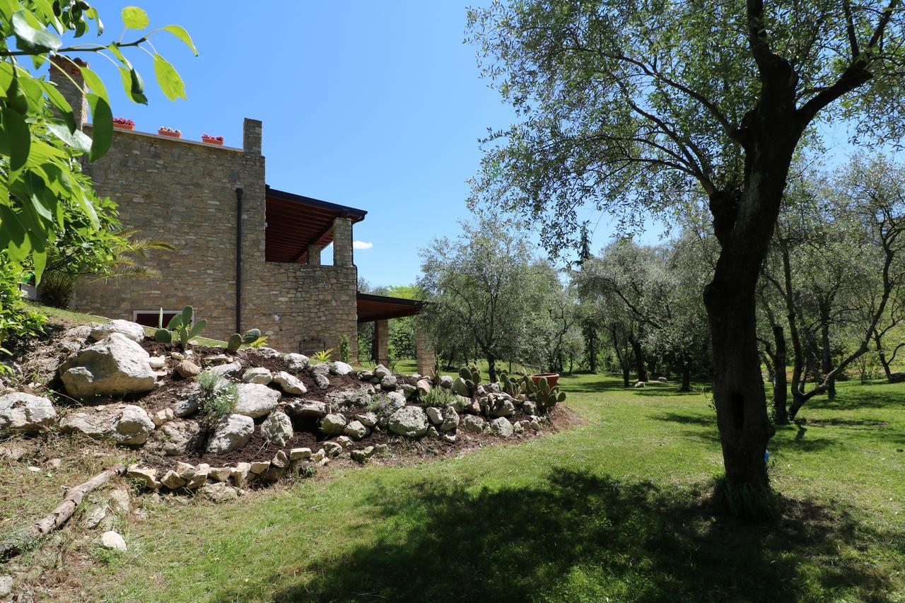 La Cascata Negli Ulivi Bed & Breakfast Toscolano Maderno Exterior photo